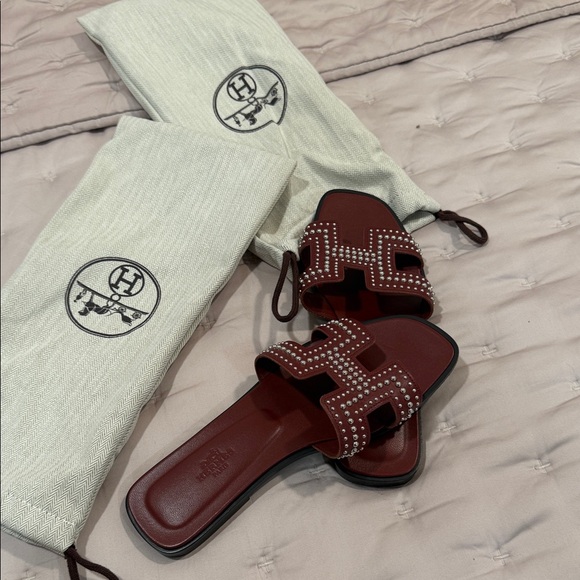 Hermès Red Leather Sandals with Silver Accents - Picture 1 of 4